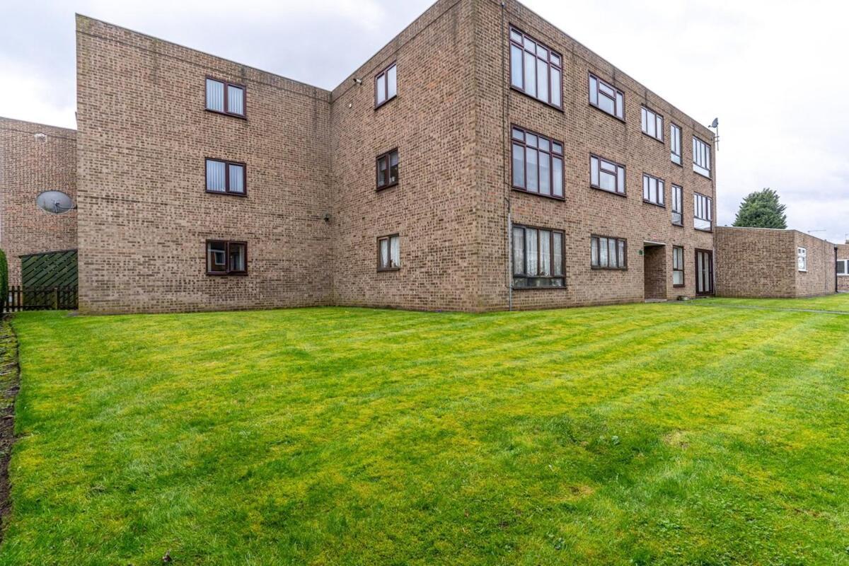 Apartment Comfortable 1br Near Nec & World